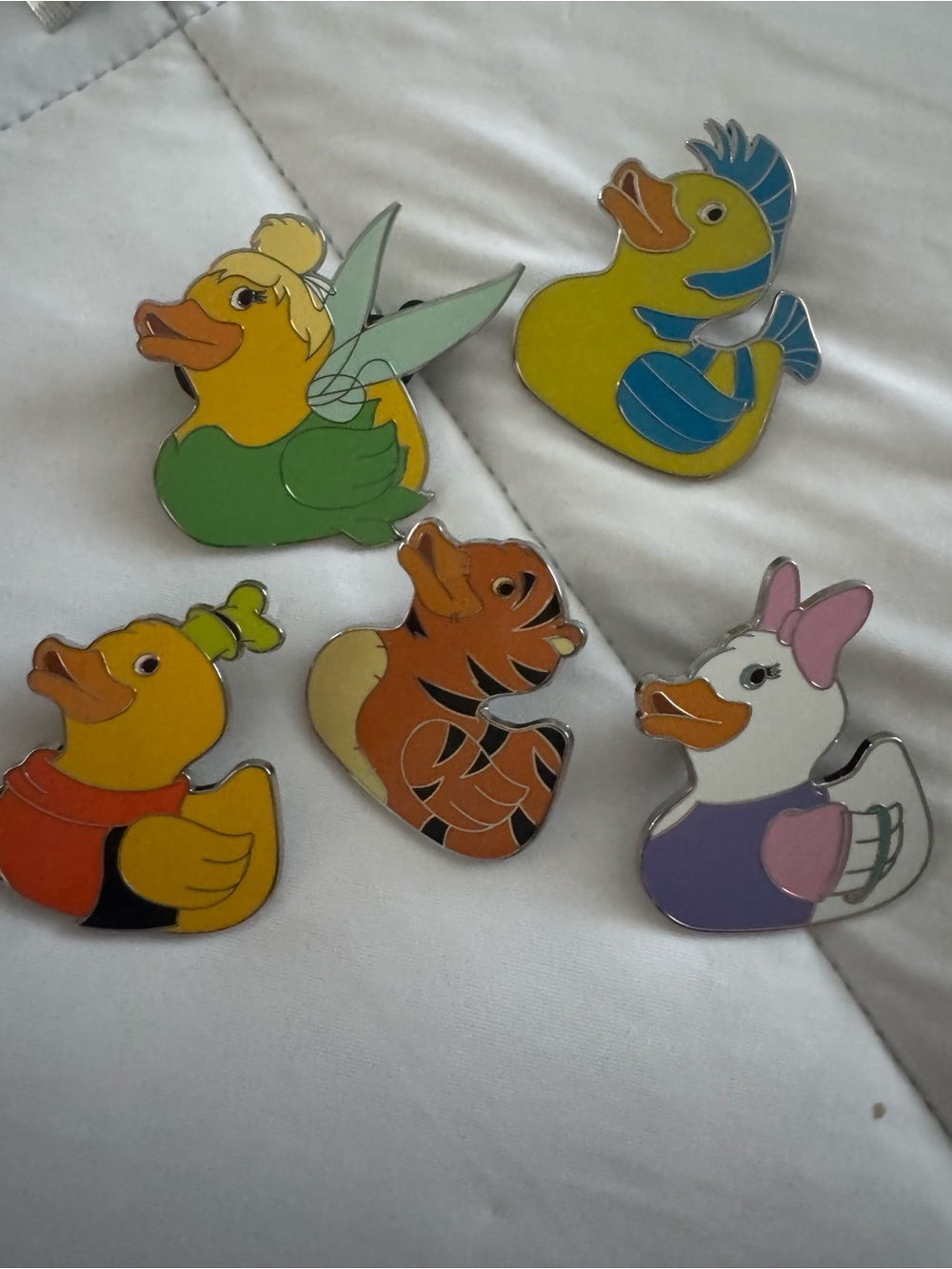 Set of 5 Disney Ducks Mystery Pins OE